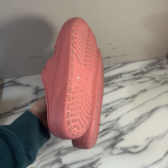 Crocs Cozzzy Sandals Womens 8 Pink Fuzzy Slip On Slides Shoes Slippers‎ Sherpa - Picture 9 of 10